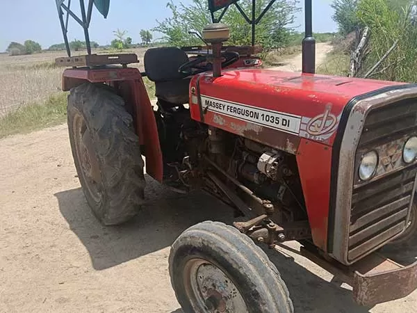 Tafe (Massey) Massey Ferguson 1035 DI
