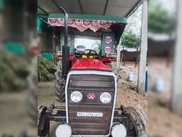 Tafe (Massey) Massey Ferguson 245 DI