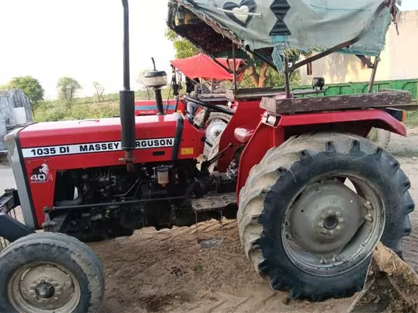 Tafe (Massey) Massey Ferguson 1035 DI
