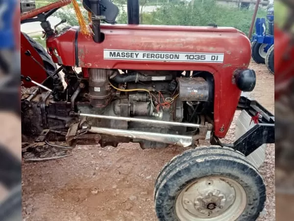 Tafe (Massey) Massey Ferguson 1035 DI