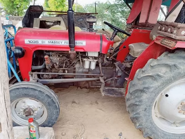Tafe (Massey) Massey Ferguson 1035 DI
