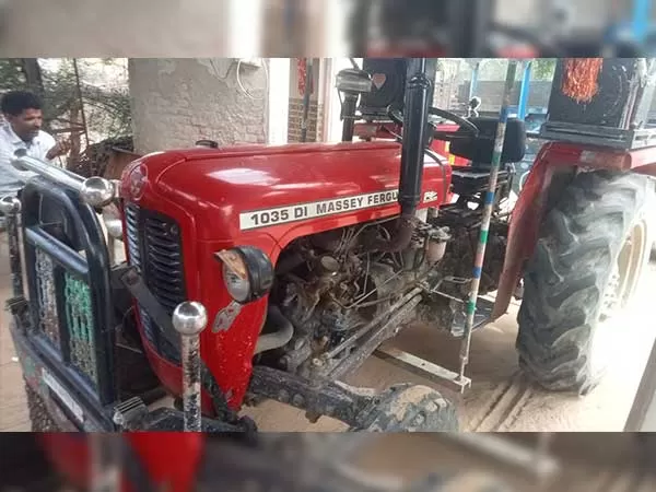 Tafe (Massey) Massey Ferguson 1035 DI