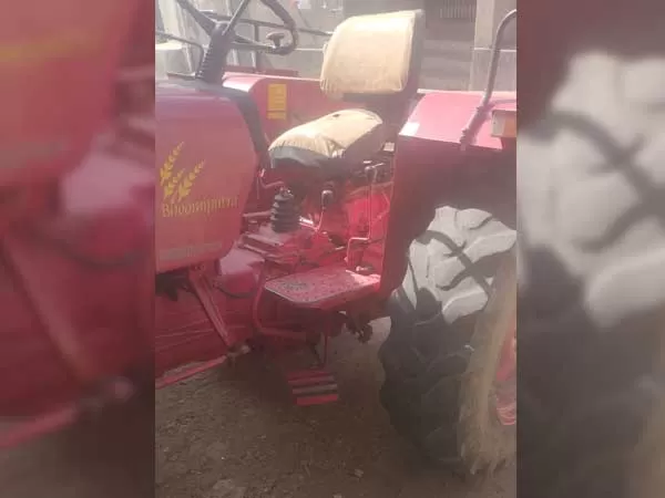 Mahindra Mahindra 475 DI