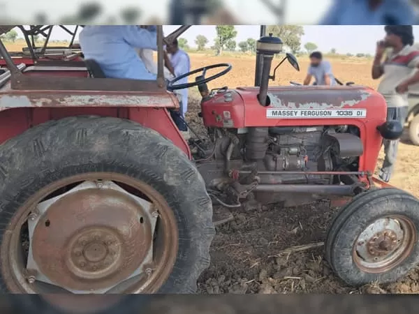 Tafe (Massey) Massey Ferguson 1035 DI