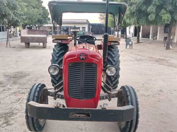 Tafe (Massey) Massey Ferguson 1035 DI