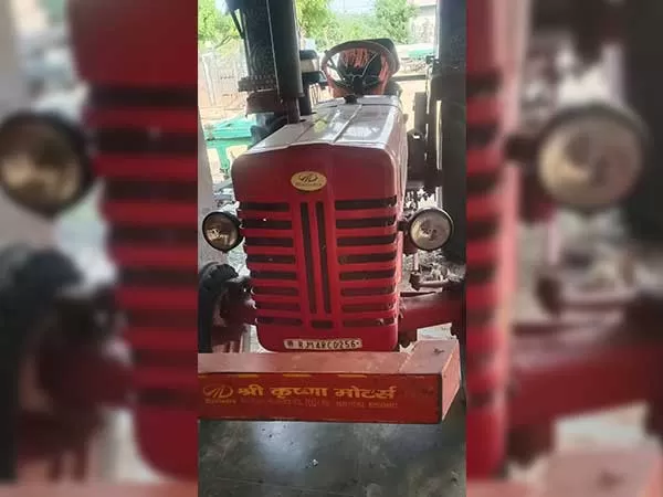 Mahindra Mahindra 275 DI TU