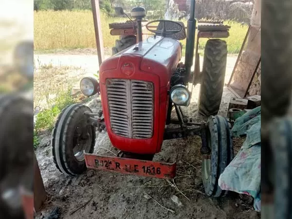 Tafe (Massey) Massey Ferguson 1035 DI
