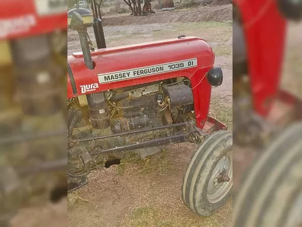 Tafe (Massey) Massey Ferguson 1035 DI