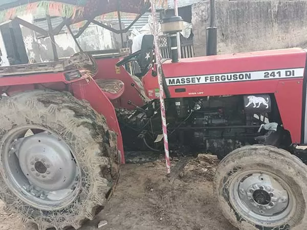 Massey Ferguson 241 DI