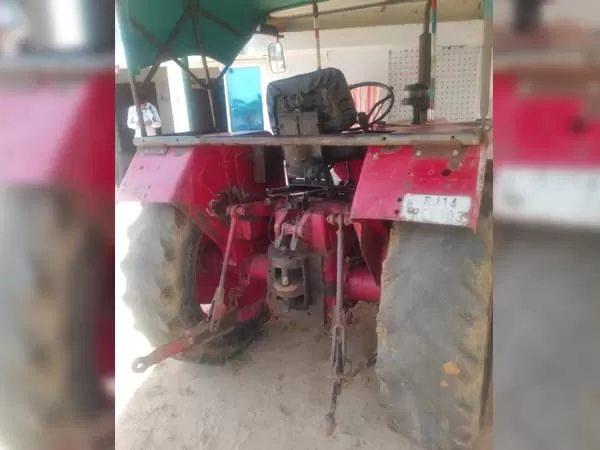 Mahindra Mahindra B275 DI