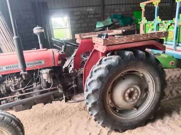 Tafe (Massey) Massey Ferguson 1035 DI