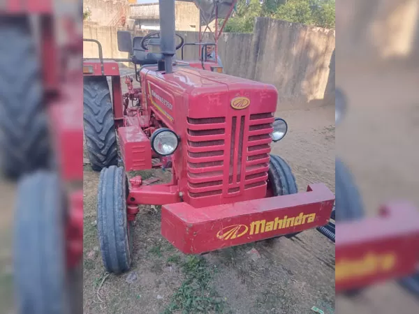 Mahindra Mahindra B275 DI