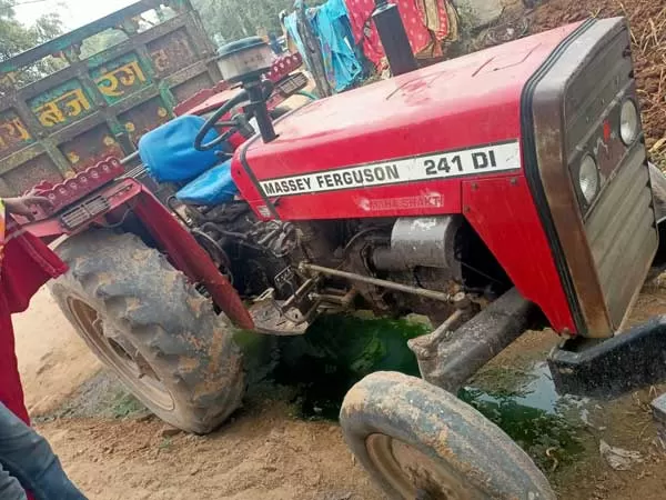 Tafe (Massey) Massey Ferguson 241 DI
