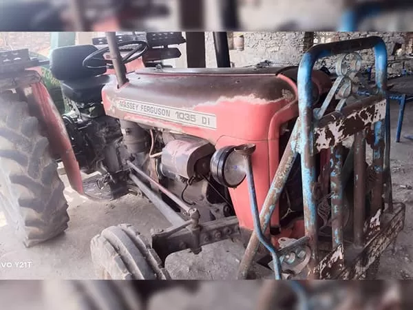 Tafe (Massey) Massey Ferguson 1035 DI