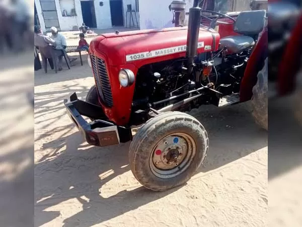 Tafe (Massey) Massey Ferguson 1035 DI