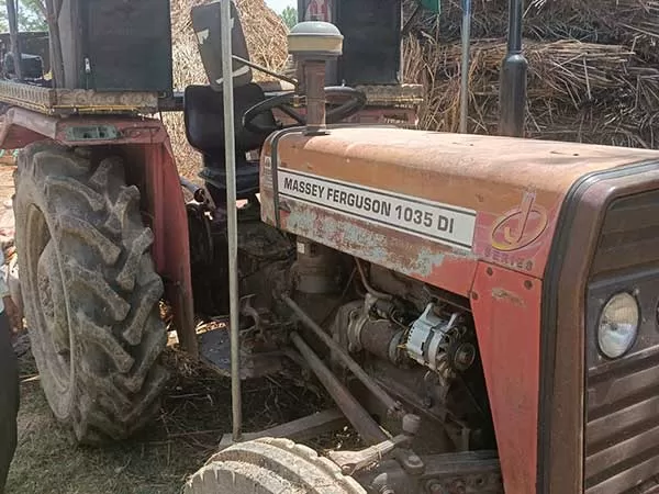 Massey Ferguson 1035 DI