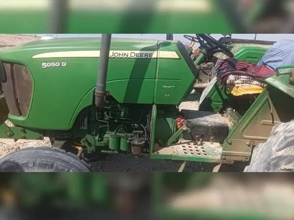 John Deere John Deere 5050 D