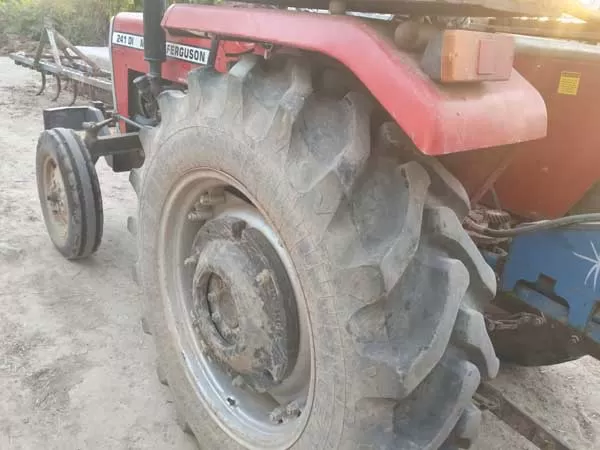 Tafe (Massey) Massey Ferguson 244 DI