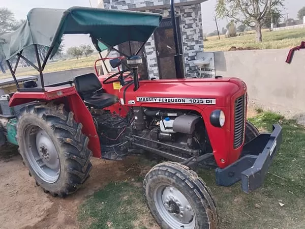 Tafe (Massey) Massey Ferguson 1035 DI