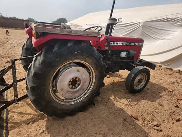 Tafe (Massey) Massey Ferguson 241 DI MAHA SHAKTI