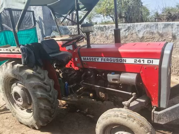 Tafe (Massey) Massey Ferguson 241 DI