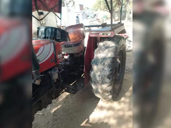 Tafe (Massey) Massey Ferguson 241 DI MAHA SHAKTI