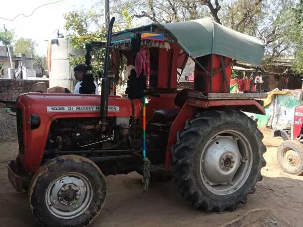 Tafe (Massey) Massey Ferguson 1035 DI
