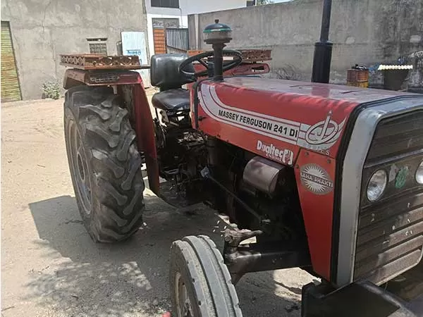 Massey Ferguson 1035 DI MAHA SHAKTI