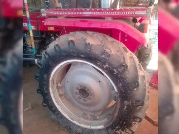 Tafe (Massey) Massey Ferguson 1035 DI