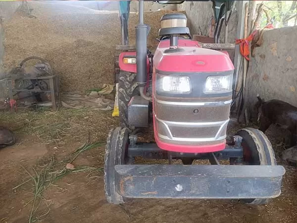 Mahindra Mahindra 275 DI TU