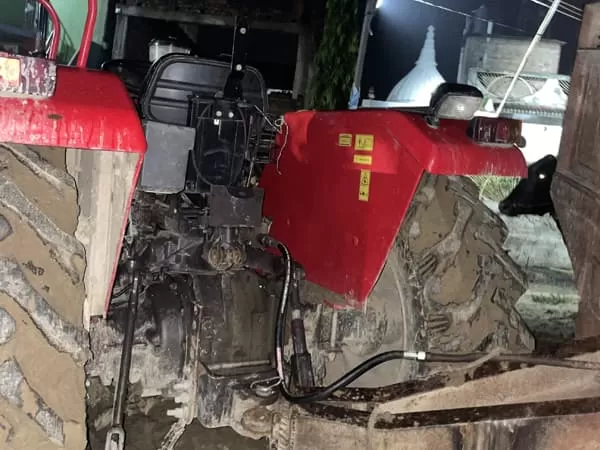 Tafe (Massey) Massey Ferguson 241 DI Tonner