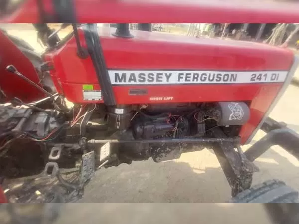 Tafe (Massey) Massey Ferguson 241 DI