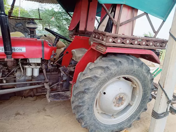 Tafe (Massey) Massey Ferguson 1035 DI