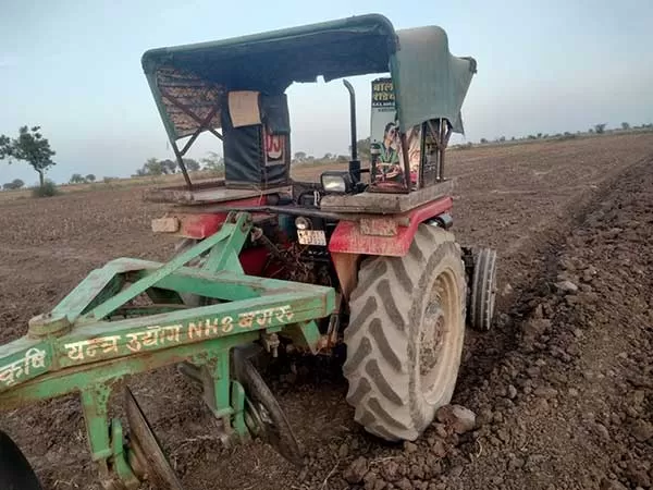 Tafe (Massey) Massey Ferguson 241 DI MAHA SHAKTI