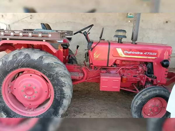 Mahindra Mahindra 475 DI