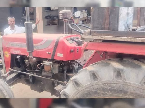 Tafe (Massey) Massey Ferguson 245 DI