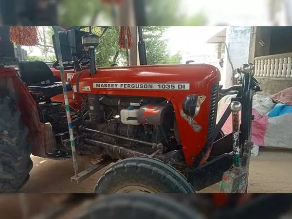 Massey Ferguson 1035 DI