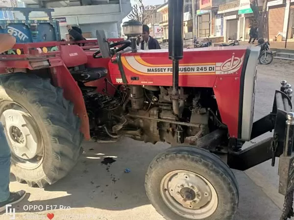 Tafe (Massey) Massey Ferguson 245 DI