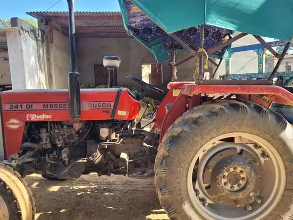 Tafe (Massey) Massey Ferguson 241 DI MAHA SHAKTI