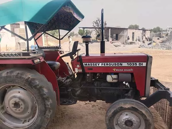 Massey Ferguson 1035 DI MAHA SHAKTI