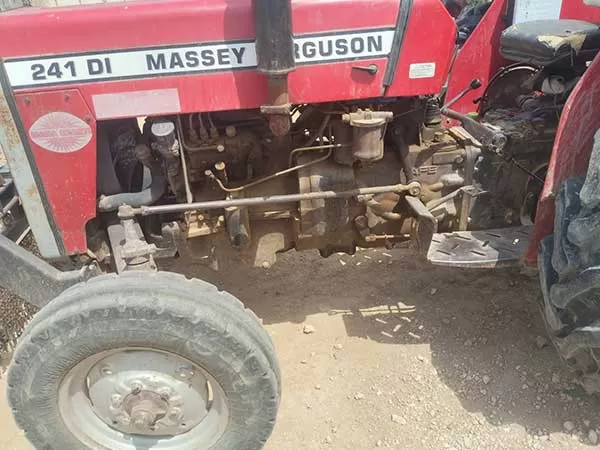 Massey Ferguson 241 DI MAHA SHAKTI