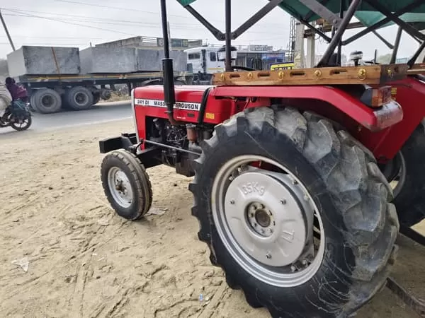 Tafe (Massey) Massey Ferguson 241 DI