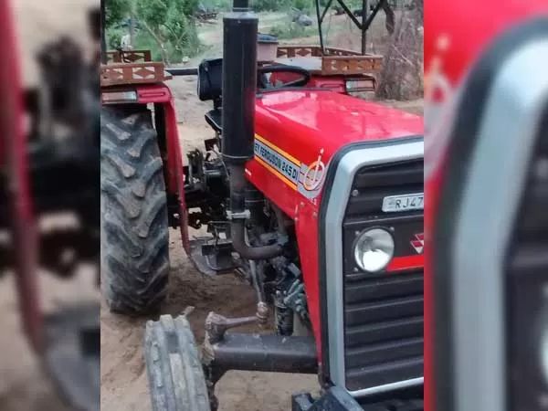 Tafe (Massey) Massey Ferguson 245 DI