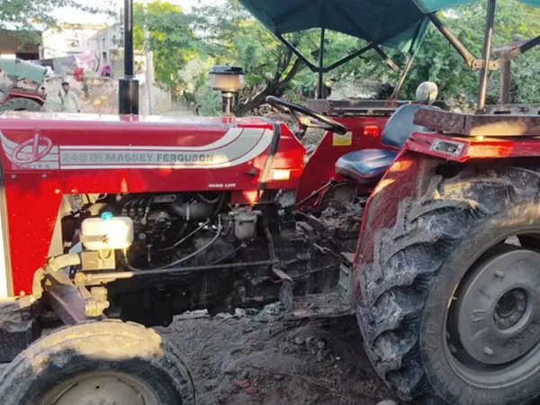 Tafe (Massey) Massey Ferguson 245 DI