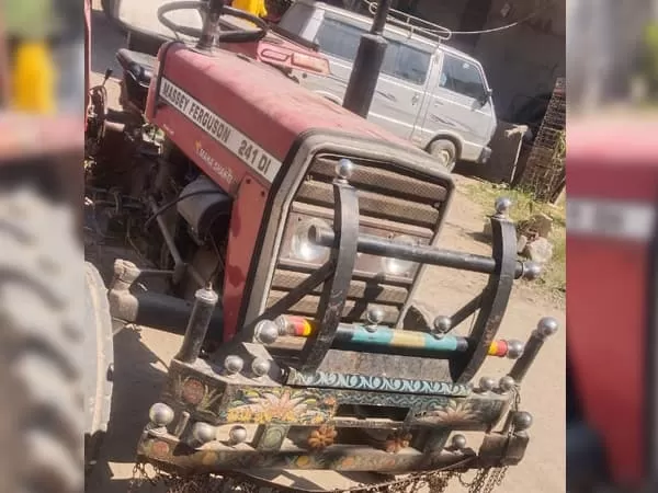 Tafe (Massey) Massey Ferguson 241 DI MAHA SHAKTI