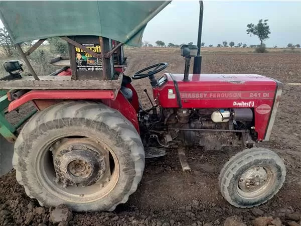 Tafe (Massey) Massey Ferguson 241 DI MAHA SHAKTI