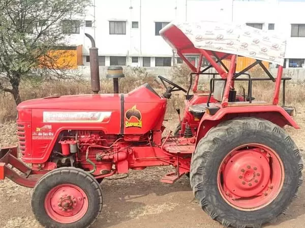 Mahindra Mahindra 575 DI
