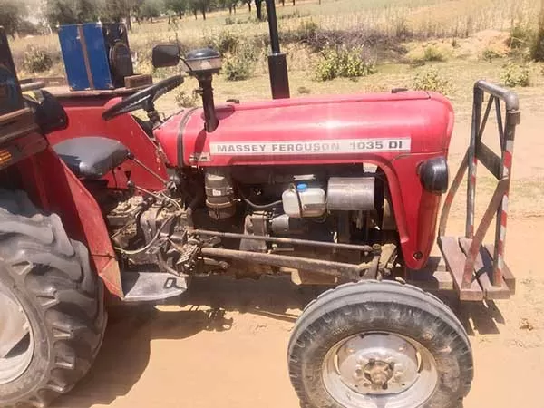 Tafe (Massey) Massey Ferguson 1035 DI