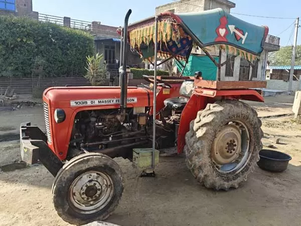 Tafe (Massey) Massey Ferguson 1035 DI