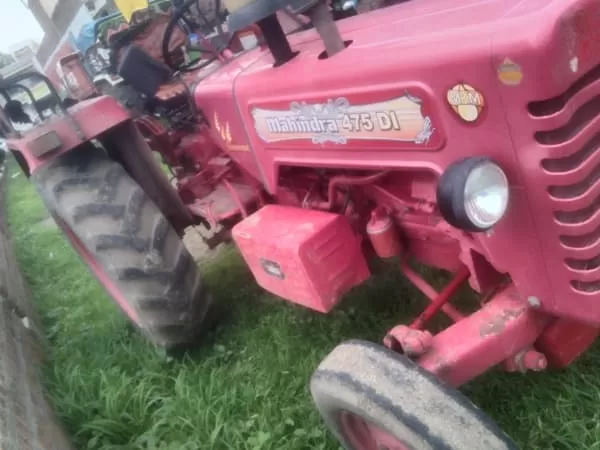 Mahindra Mahindra 475 DI